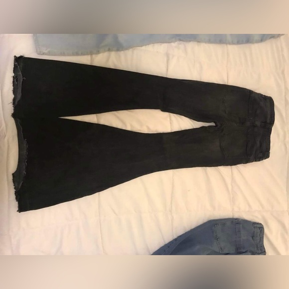 Free People Womens Irreplaceable Flared Charcoal Jeans Size 26 - Picture 2 of 3
